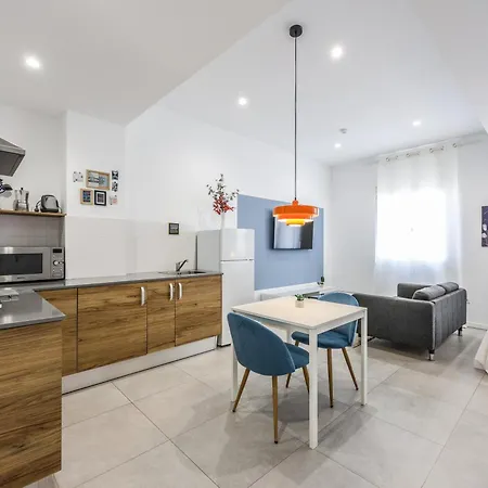 Acogedor Estudio A Metros De La Playa, Con Zonas Comunes Y Terraza 3b * Valence